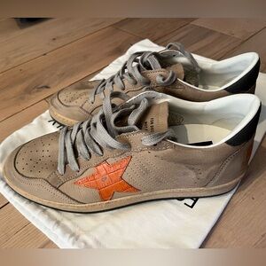 Ball Star in beige nubuck with croc-print leather star and nubuck heel tab